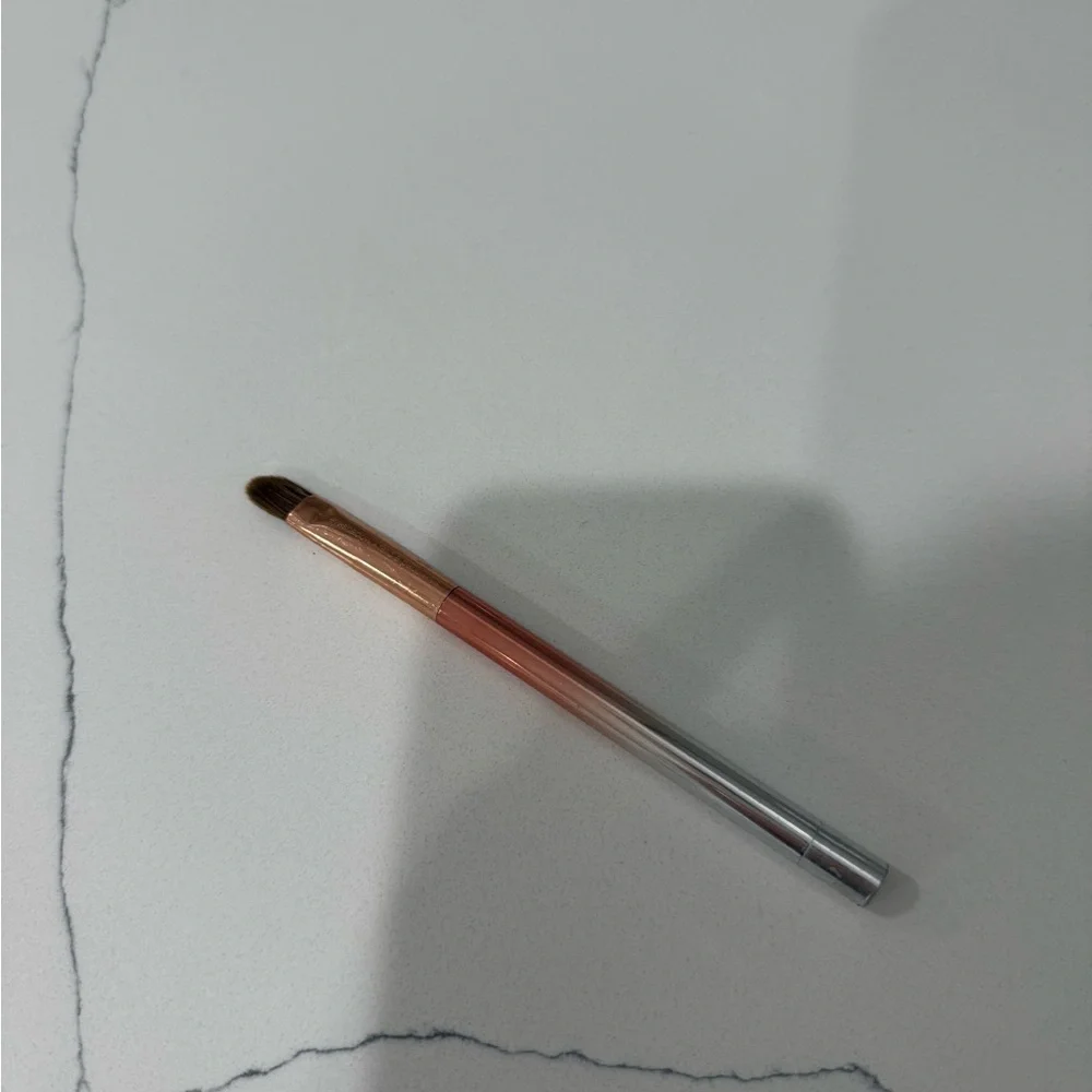 Sephora Dual-Tone Magnetic Makeup Brush